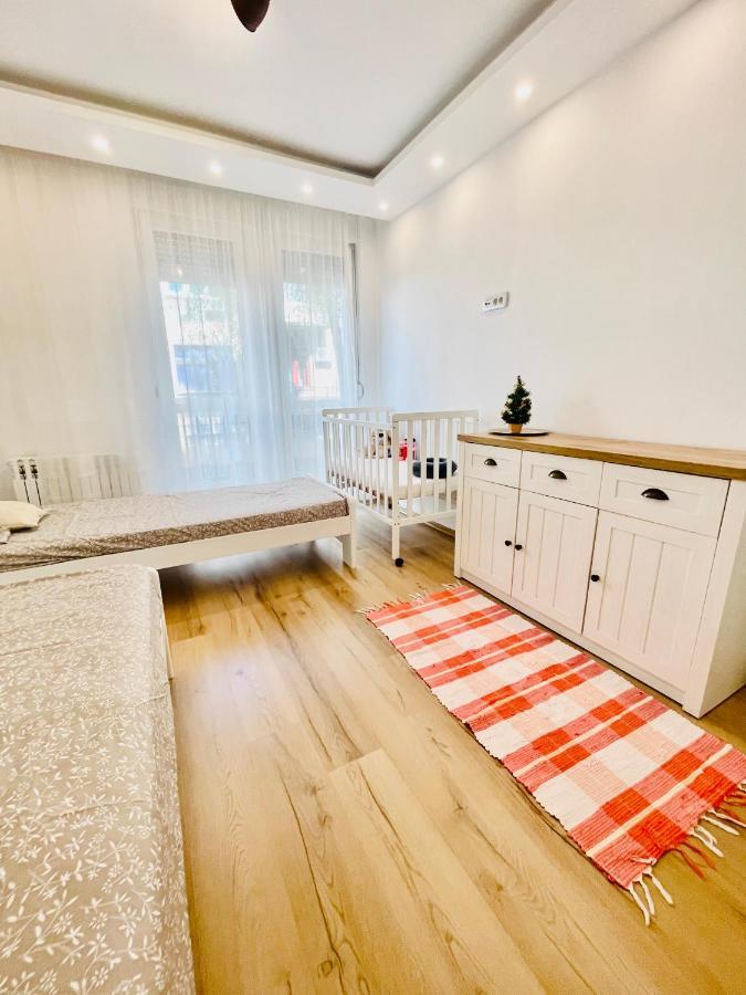 Apartman Centar Sa Sigurnim Parkingom Сараєво Екстер'єр фото